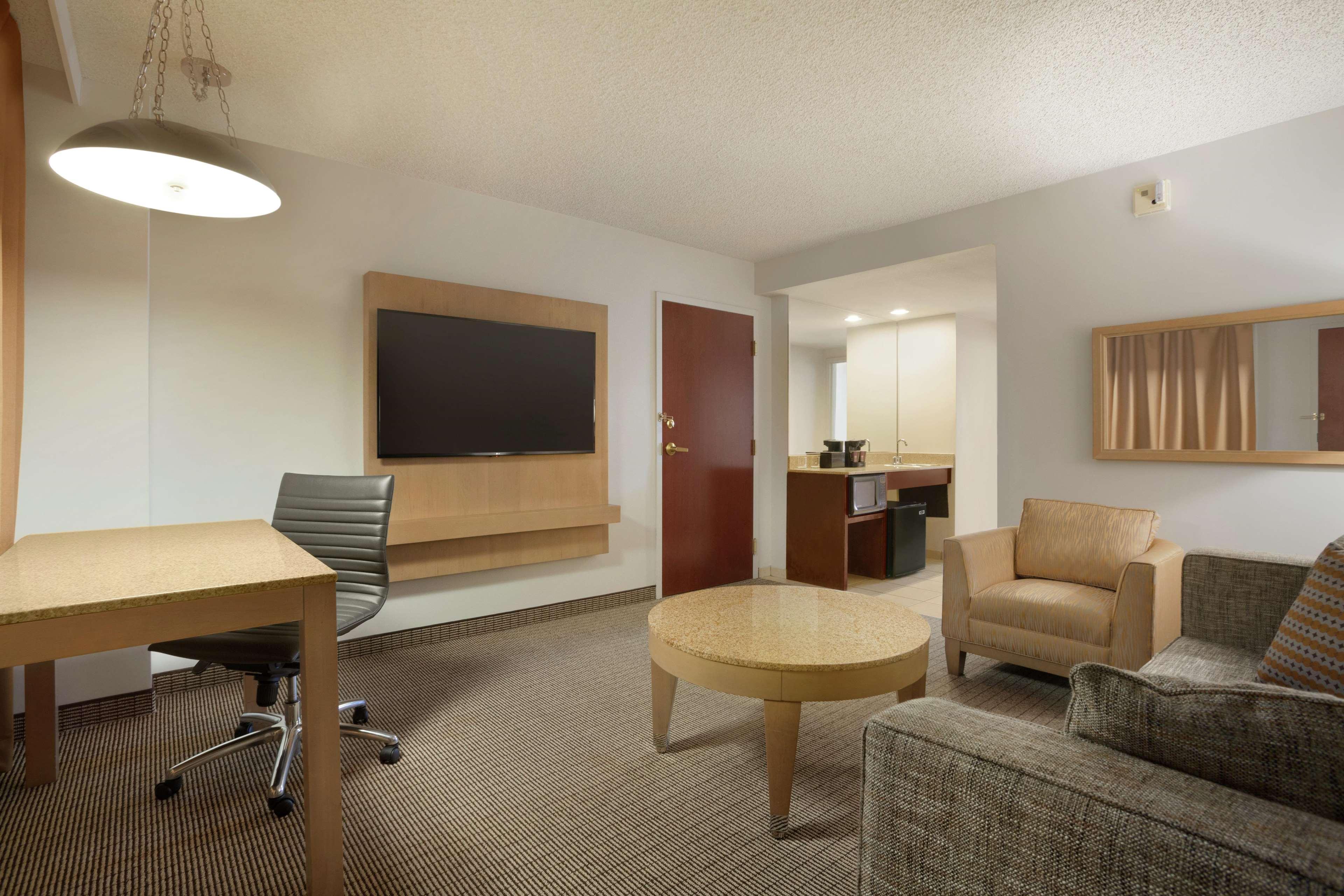 Embassy Suites By Hilton Denver International Airport Luaran gambar